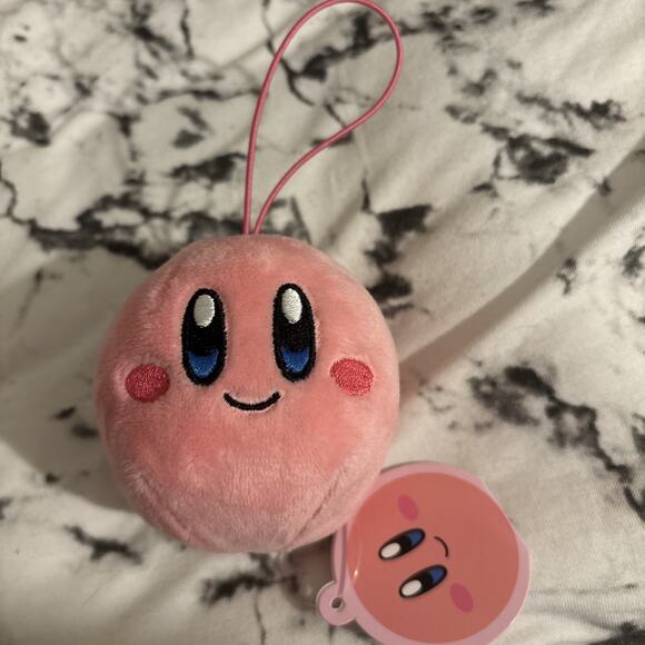 Kirby Star Face Mini Plush Mascot - Amusement Handheld Size NEW - Picture 1 of 6